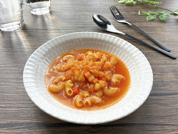きざみにんじんのスープパスタ(トマト風味)
