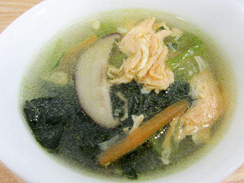 チンゲン菜と卵の中華スープ